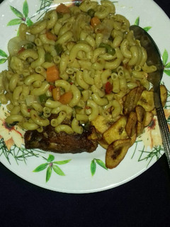 A picture of Stir fried macaroni.