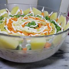 A picture of Creamy pasta salad.