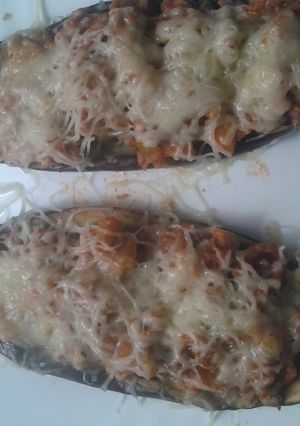 Una foto de Berenjenas rellenas de carne sin cebolla ni bechamel
