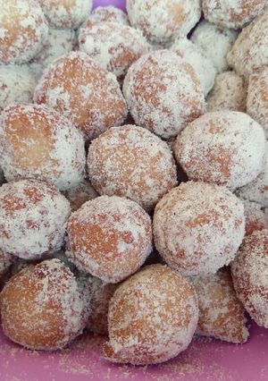 A picture of Milk and cinnamon puff puff.