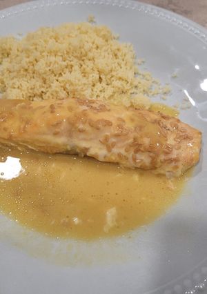 Una foto de Salmón a la naranja con mostaza miel facilísimo y ligero