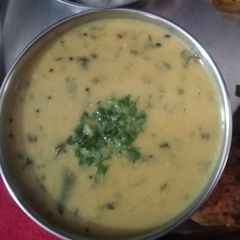 A picture of Khatta Moong.