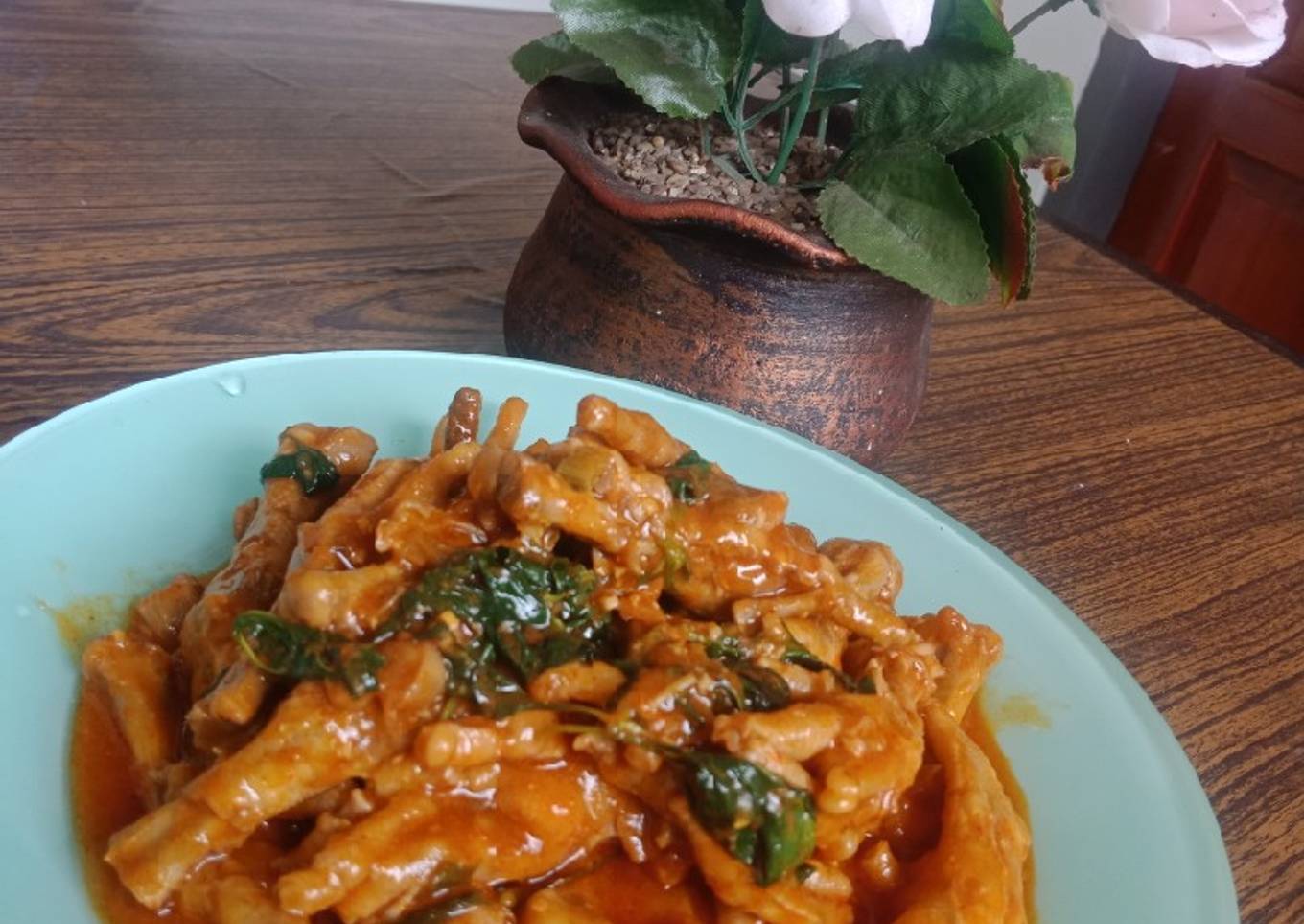 Ceker asam manis daun kemanggi
