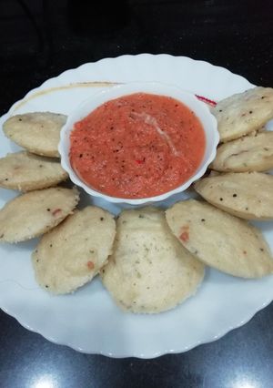 A picture of Oats Rava Idli.