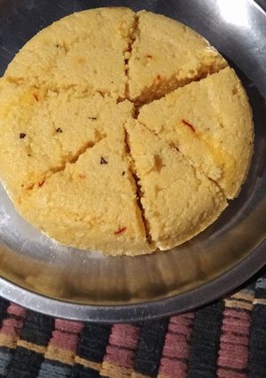 छैना केसर मिठाई(Chhena kesar mithai recipen in HIndi) रेसिपी मुख्य फोटो