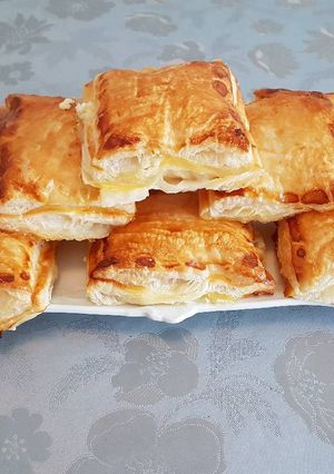 Túrós, tejfölös leveles párnácskák recept fotója