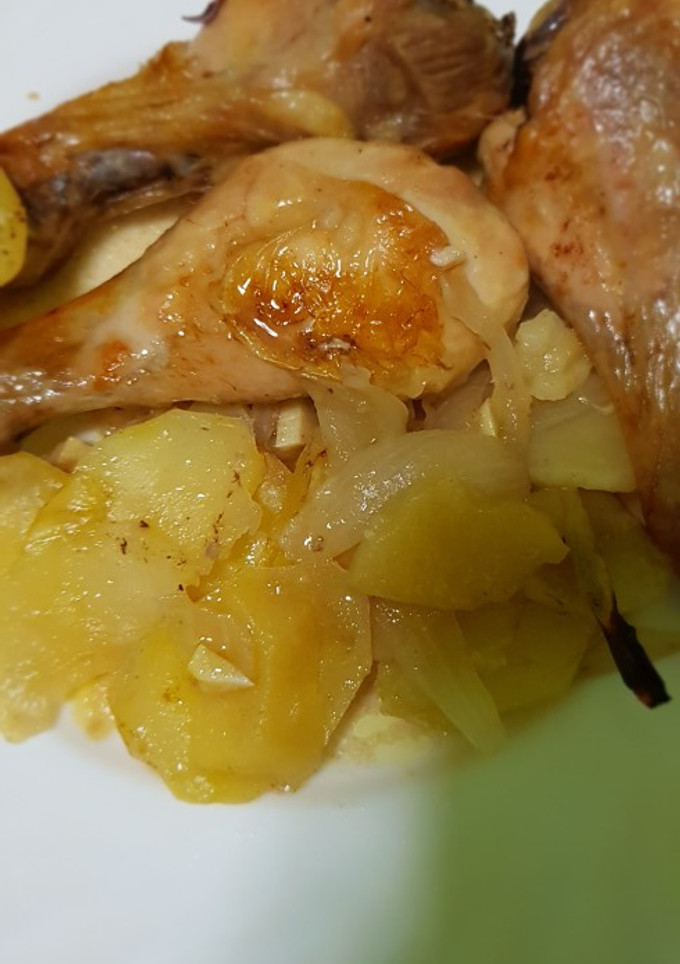 Una foto de Muslitos de pollo al horno