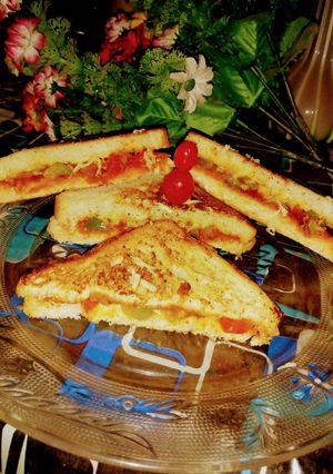 পিজ্জা স্যান্ডউইচ (pizza sandwich recipe in Bengali) রেসিপির প্রধান ছবি