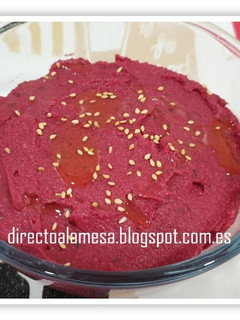 Una foto de Hummus de remolacha (Y Tahini)