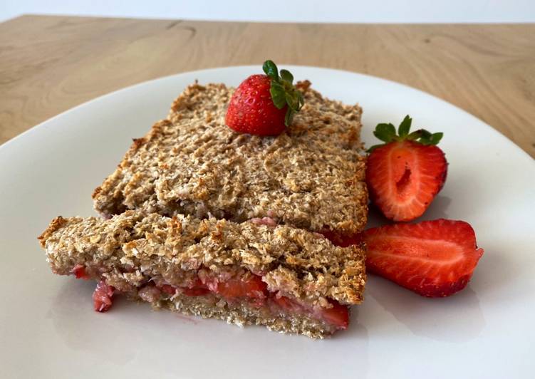 Plumcake di avena che profuma di fragole e cocco