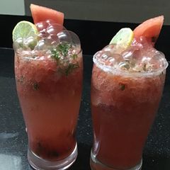 A picture of Watermelon mojito.