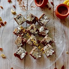 A picture of Ragi, Dates and Wheat Burfi.