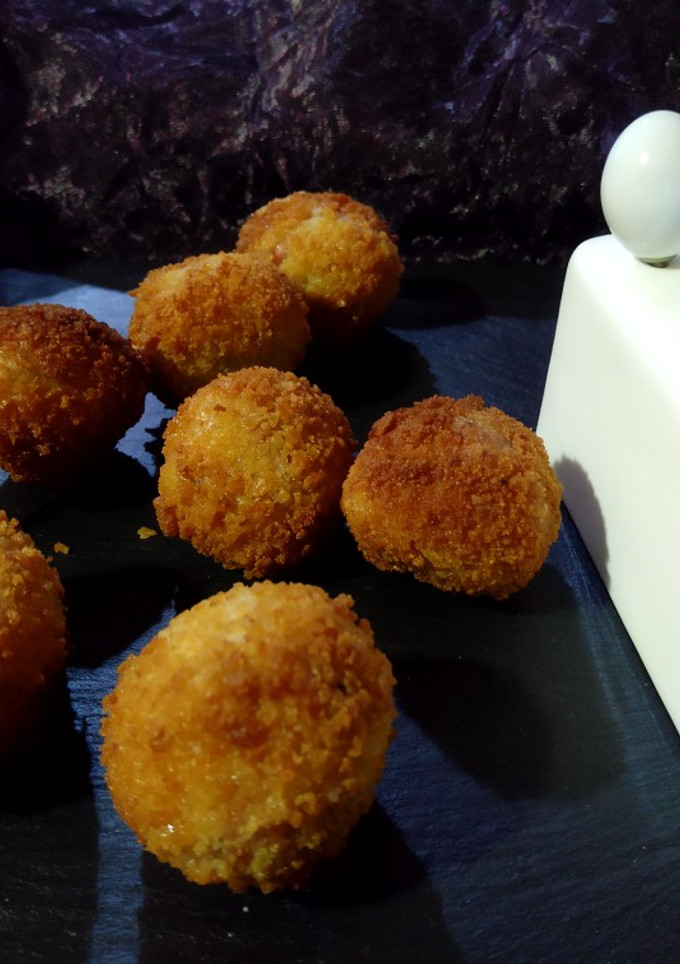 Una foto de Bolitas de patata y carne