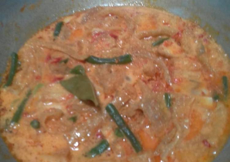 Sambal goreng krecek kacang panjang