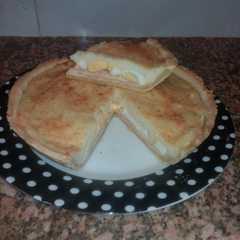 A picture of Pastel de fiambre con salsa blanca 🤗.