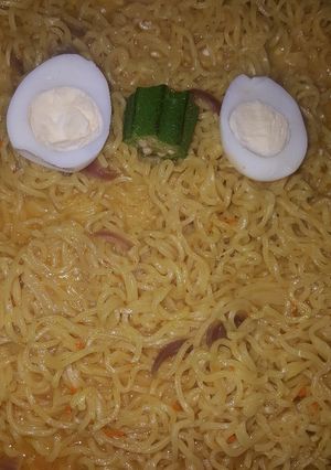 Noodle me kubewa ainihin hoton girkin