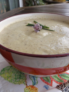 Una foto de Crema fría de calabacines con queso Philadelphia