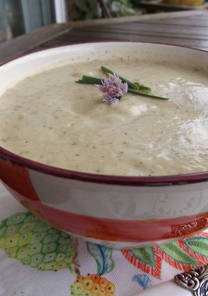 Foto principal de Crema fría de calabacines con queso Philadelphia
