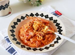 Foto resep Rose Pasta, Pasta krim tomat makanan favorit ala kafe dan restoran korea