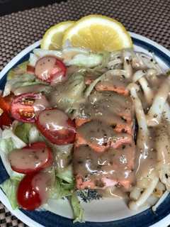 Foto resep Salmon Salad Jamur