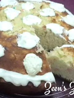 A picture of Funfetti Vanilla Cake.
