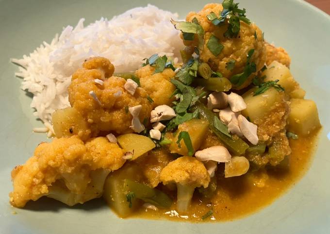 Curry vegano de patatas, coliflor y judías verdes Receta de ⓙⓤⓐⓝⓕⓡⓐ- Cookpad