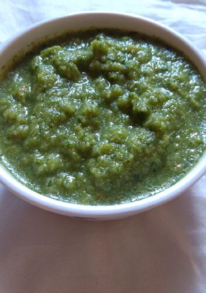 आंवला और धनिया पत्ता की चटनी(amla aur dhaniya patta chutney reci रेसिपी मुख्य फोटो