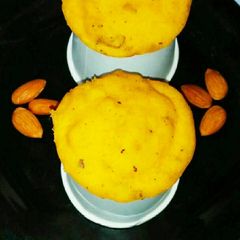 A picture of Pumpkin Ginger NutMuffins.