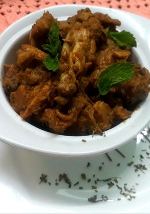 A picture of Minty chicken.