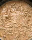 Pasta con pollo al chipotle con crema y queso