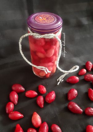 عکسی از دستور ترشی زغال اخته