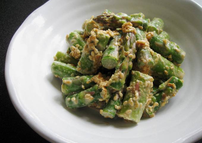Creamy ‘Goma-ae’ Asparagus