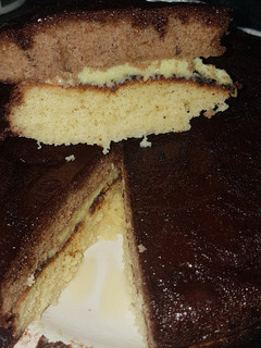 Una foto de Panetela doble tentación (bizcocho de vainilla y chocolate)