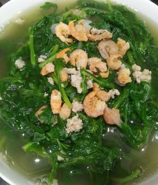 canh cải cúc nấu tôm
