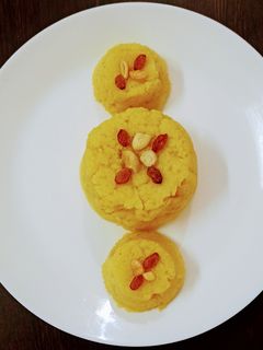 रवा केसरी (rava kesari recipe in Hindi) रेसिपी मुख्य फोटो