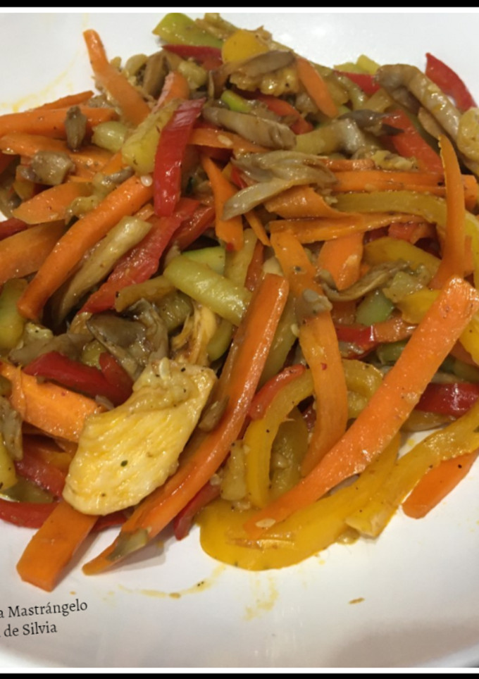 Una foto de Wok de verduras