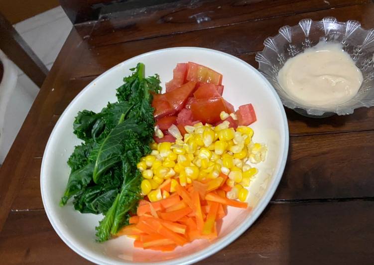 Cara Termudah Membuat Salad warna warni with sesame dressing Enak