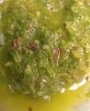 Pesto con brotes de rúcula. Fácil y económico
