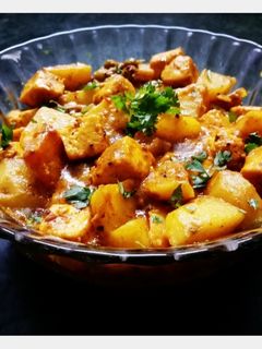 নিরামিষ পনির আলুর ডালনা (niramish paneer aloo sabji recipe in Bengali) রেসিপির প্রধান ছবি