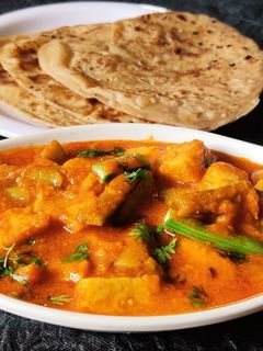 ગુવાર ઢોકળી નું શાક (Guvar Dhokli Shak Recipe In Gujarati) રેસીપી મુખ્ય ફોટો