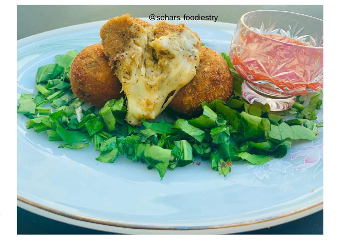 Chicken cheese balls