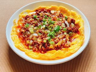 肉醬煎蛋（罐頭料理）