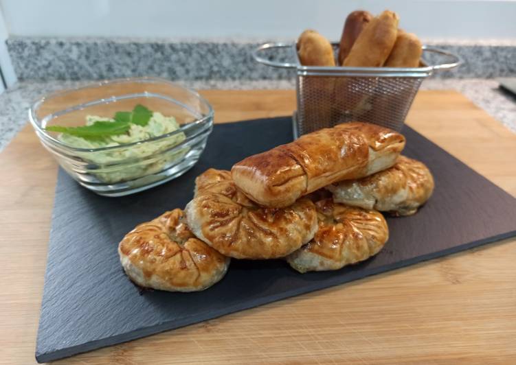 Empanadillas de carne y verdura 🥟+ salsa de queso y guacamole🥑