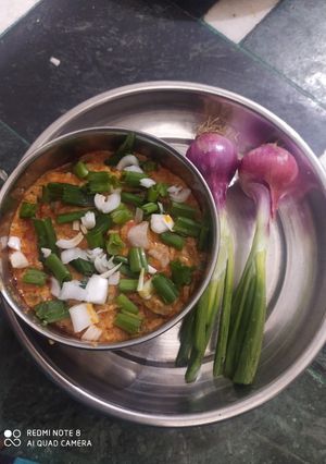 A picture of વઘારેલો રોટલો.