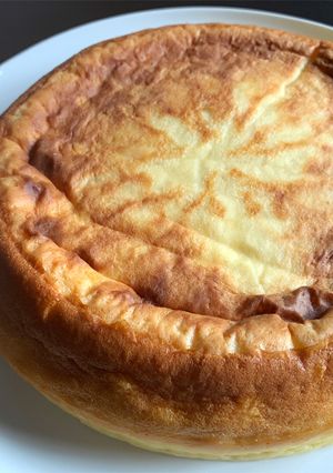 A picture of Rice Cooker Yoghurt Cake.