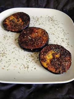 बैंगन भाजा (Baingan Bhaja recipe in Hindi) रेसिपी मुख्य फोटो