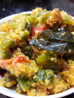 பாகற்காய் தக்காளி பொறியல் செய்முறை முக்கிய புகைப்படம்
