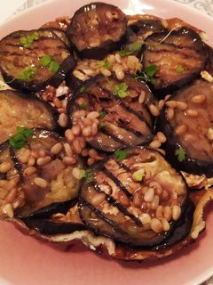 Una foto de Tatin de berenjenas