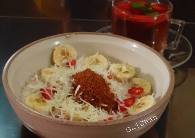 Oatmeal Strawberry-Pisang-Keju