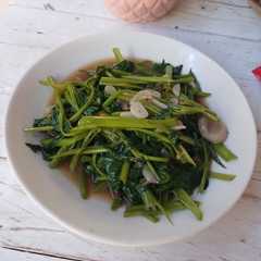 Tumis kangkung-レシピのメイン写真